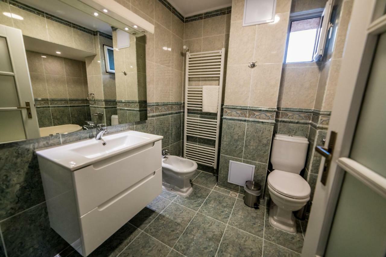 デヴァApartament Sorina Mariaアパートメント エクステリア 写真