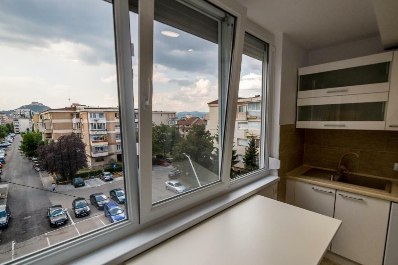デヴァApartament Sorina Mariaアパートメント エクステリア 写真